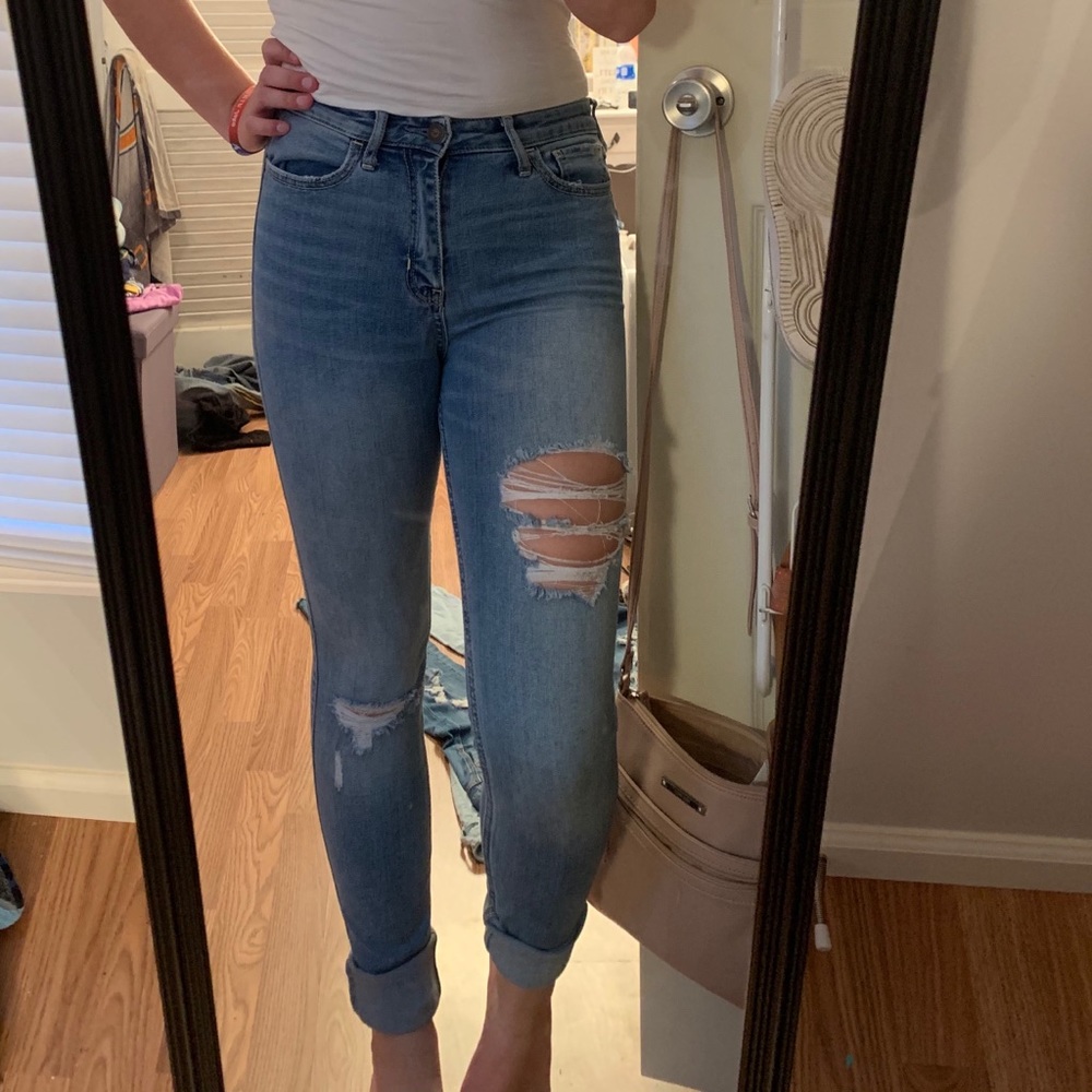 Hollister size one jeans